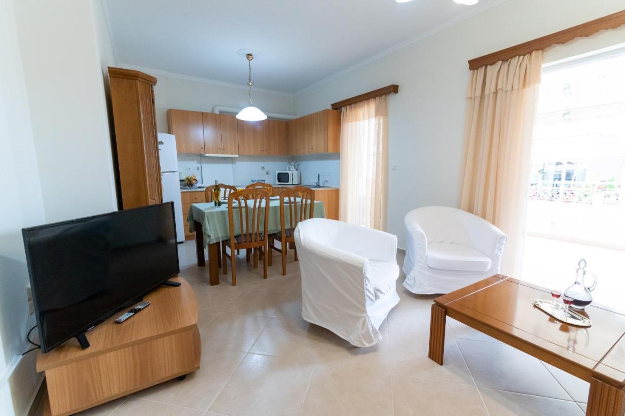 Ikaros Apartment Preveza Exterior photo